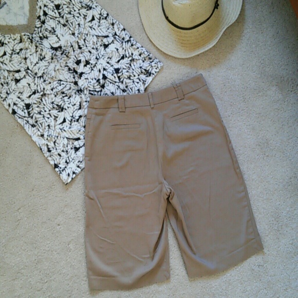 3 for $10/New without tags khaki shorts - Picture 3 of 7